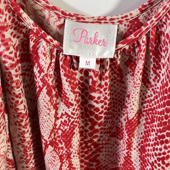 🆕Parker>Silk cold shoulder tiered sleeve mini dress red snakeskin print NWOT - Picture 2 of 5